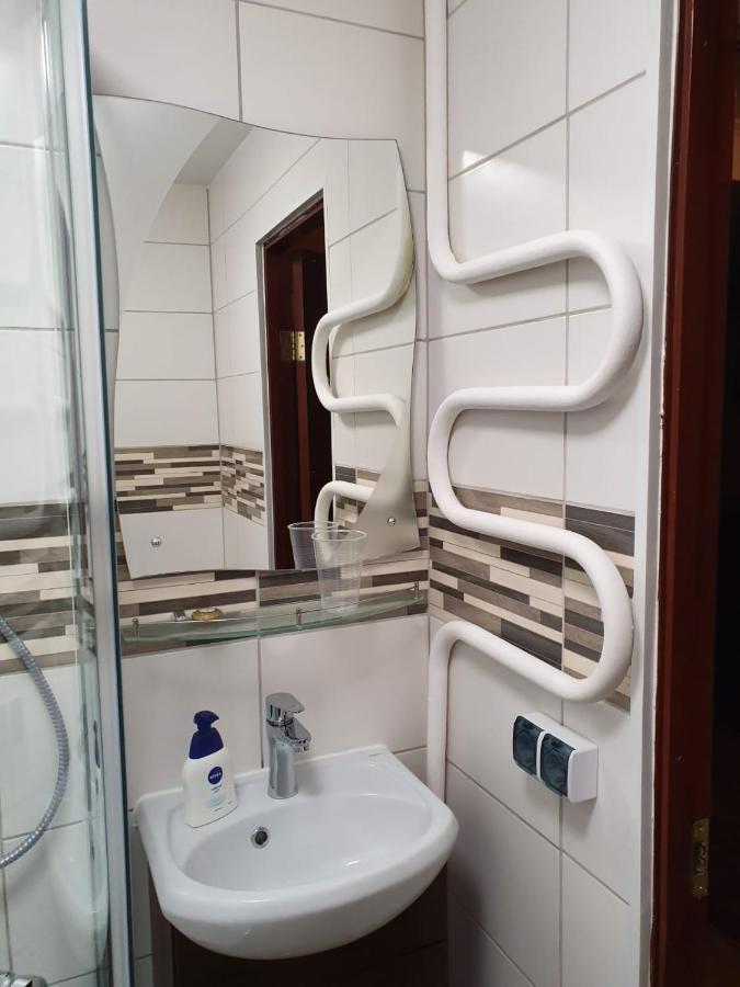 Vidumgrāvja apartamenti Ventspils Bagian luar foto